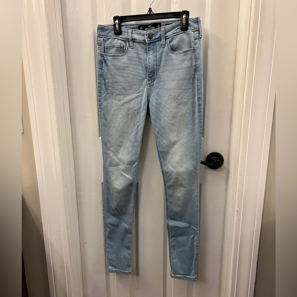 Hollister High Rise Super Skinny Jeans